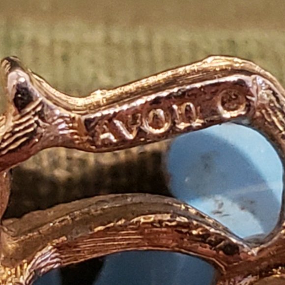 Forget-me-Not Avon Brooch Blue Flowers Pin Love Blossoms Collection - Picture 2 of 4